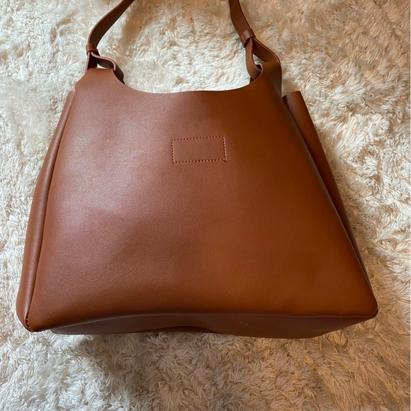 Neiman Marcus Handbags - Neiman Marcus Faux Leather Tote